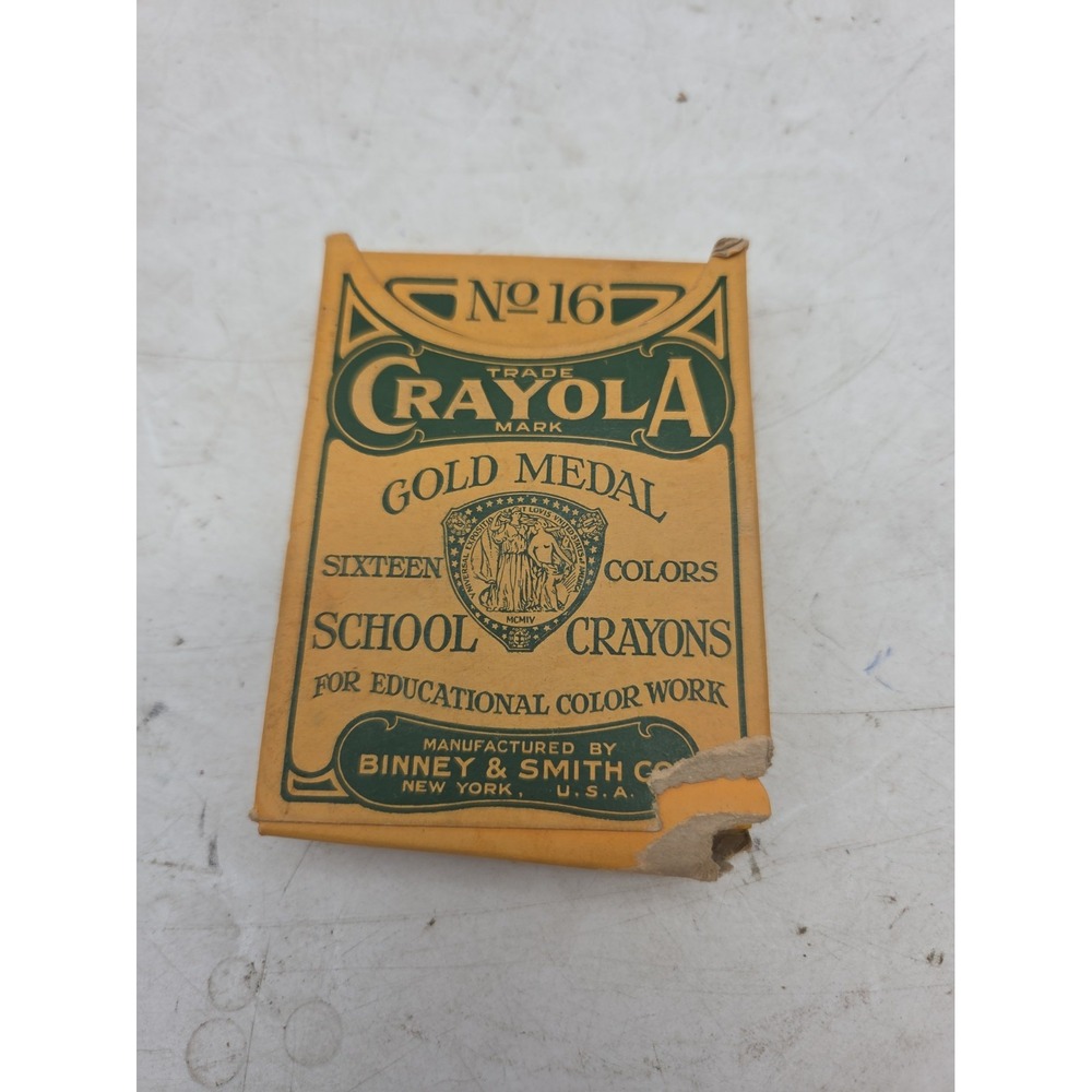 Vintage Binney & Smith Gold Medal Crayola School Crayons Box No 16